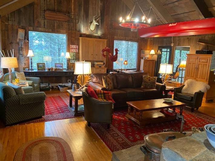 Cottage for 10 people, with yard and sauna as well as hot tub in Virginia