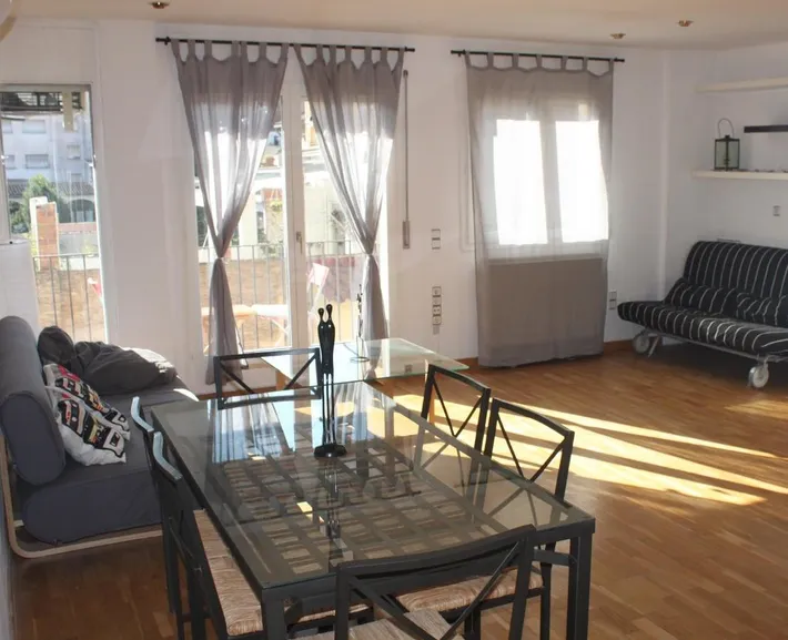 Apartamento de vacaciones para 4 personas, con balcón y jacuzzi - 1