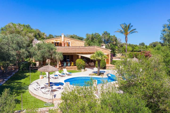 Finca für Gruppen für 8 Personen, mit Balkon in Sant Llorenç des Cardassar - 2