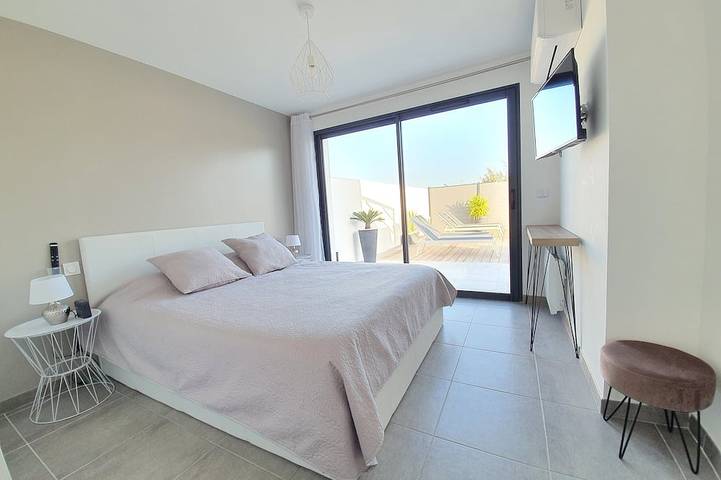 Recent comfortable villa : private heated swimming pool and close to the beaches in Sérignan, Costa mediterránea (Francia)
