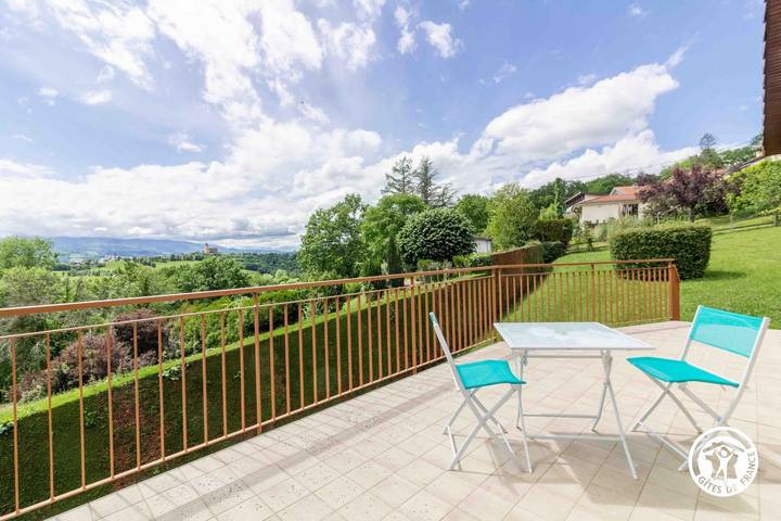 Gîte pour 4 personnes, avec jardin