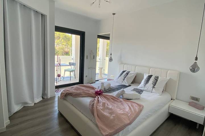 Location de vacances pour 6 personnes dans Plage de la Baumette - 2