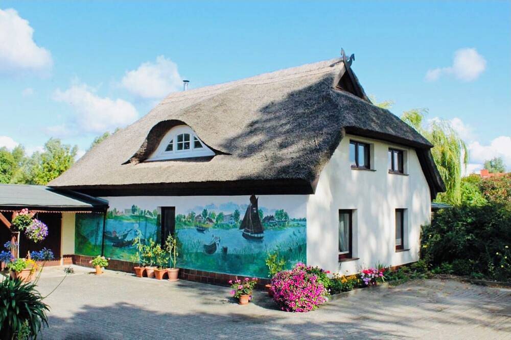 Ganze Wohnung, Zur alten Boddenfischerei Ferienwohnung Weitblick in Neuendorf-Heide, Saal