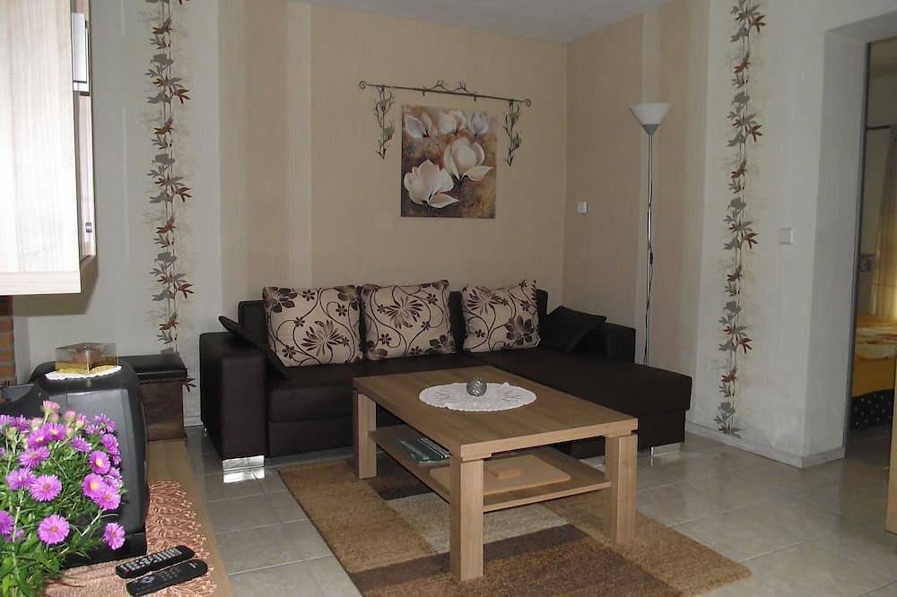 Schönes Ferienhaus mit großem Garten in Fohrde, Havelsee