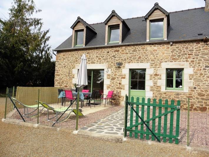 Gîte pour 4 personnes, avec terrasse et jardin à Plancoët - 2