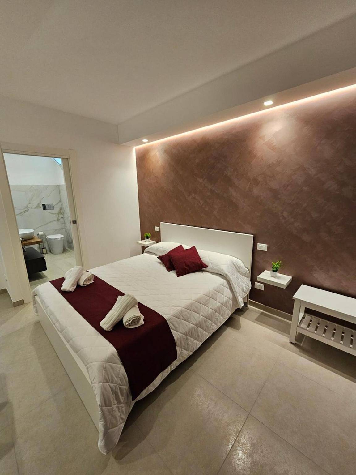 Chambre d’hôtes Aura Beb - Chambre double avec salle de bain privée in Pachino, Province de Syracuse