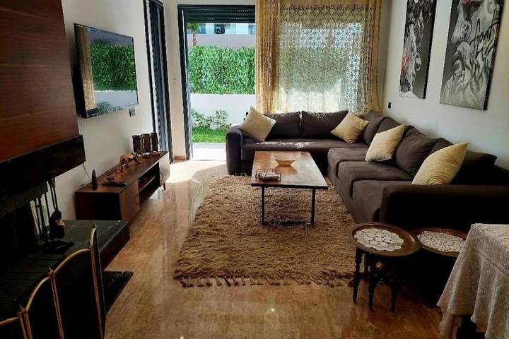 Gîte pour 3 personnes, avec jardin ainsi que terrasse et piscine dans Dar Bouazza - 2