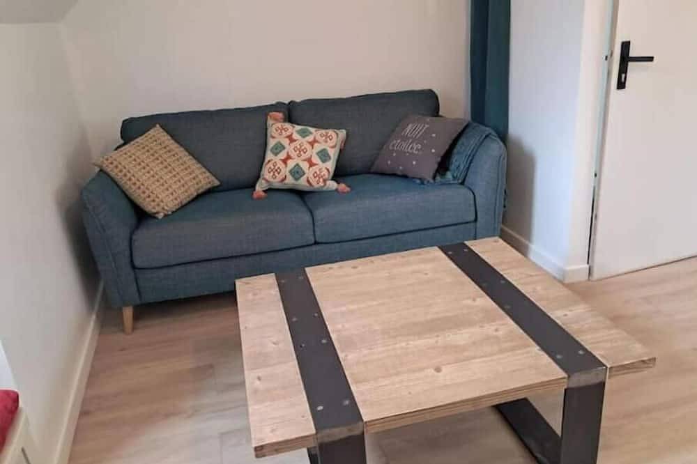 Appartement entier, Appartement moderne et chaleureux T2 –Idéal famille ou déplacement professionnel in Lorient, Côte des Mégalithes