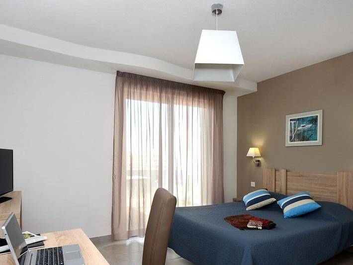 Camping pour 7 personnes, avec bassin pour enfant et sauna, animaux acceptés à Le Barcarès - 3