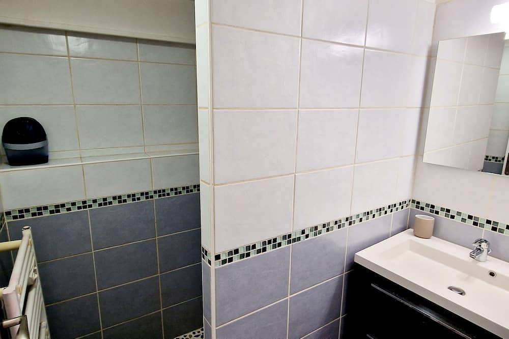Gîte de la Bégude 2-4 personnes in Rieutort-de-Randon, Région de Mende