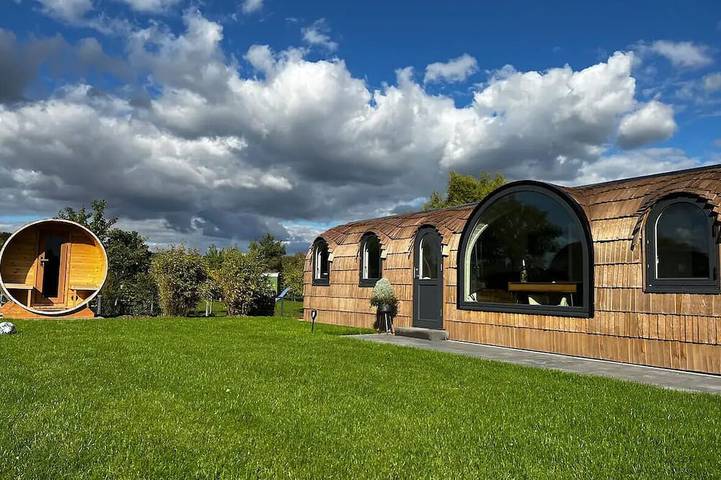 Ferienhaus für 2 Personen, mit Whirlpool und Sauna sowie Garten, mit Haustier in Bundorf