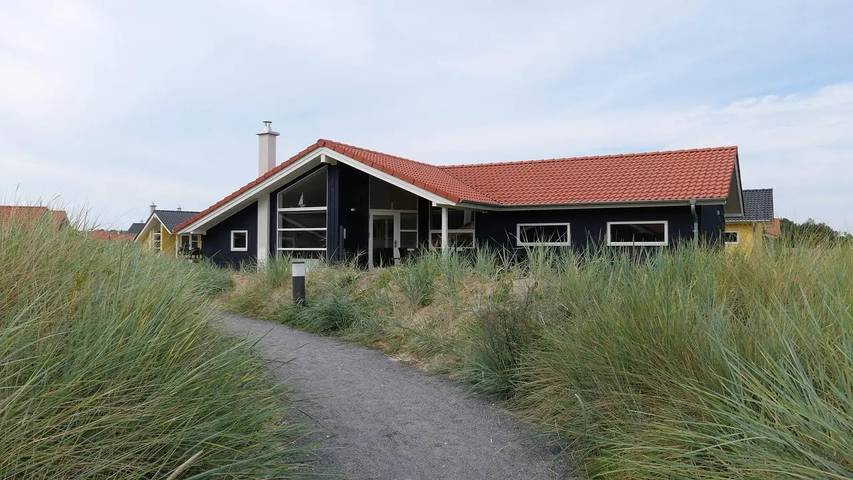 Ferienhaus für 11 Personen, mit Whirlpool und Sauna sowie Terrasse, mit Haustier in Großenbrode - 4