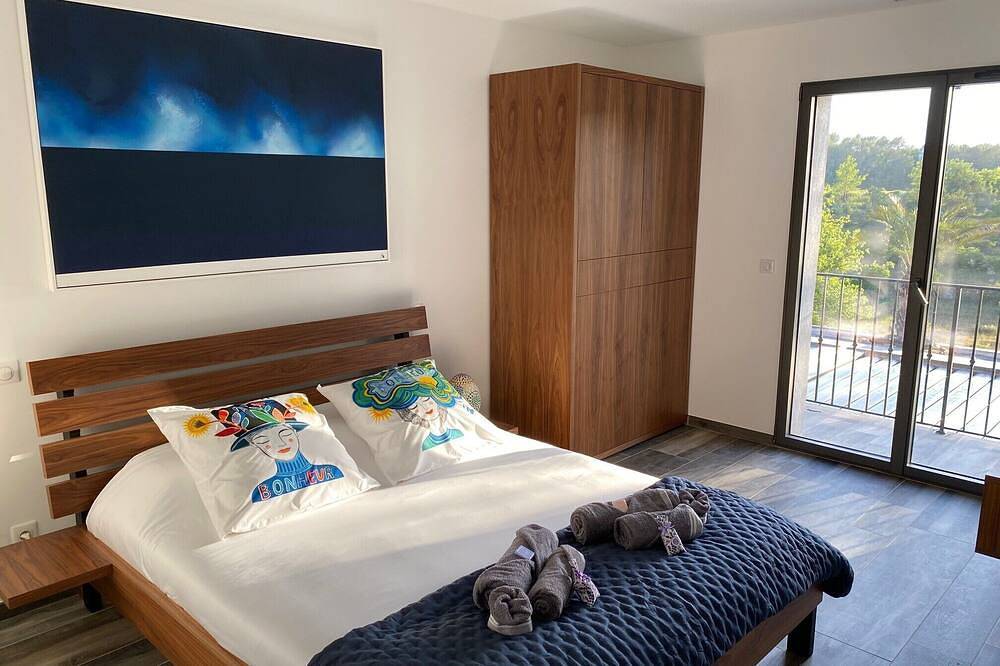 Suite Niack  climatisée & couloir de nage Balinais/spa dans le Var au calme in Saint-Paul-en-Forêt, Région de Draguignan