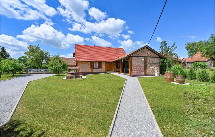 Reizende 2-Zimmer-Wohnung mit Pool, Terrasse und Zugang zum See in Bjelovar-Bilogora