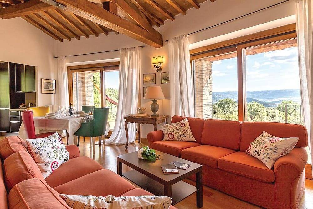 Bella casa a Orvieto Tr con piscina privata, utilizzabile sia all'interno. in Orvieto, Provincia di Terni