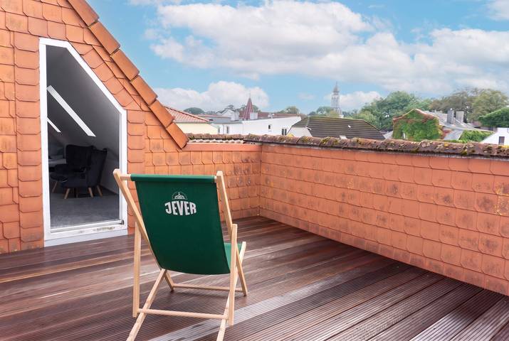 Ganze Wohnung, Ferienwohnung 'Stadtkrone Jever' mit privater Terrasse, Balkon und Wlan in Jever, Südliche Nordseeküste