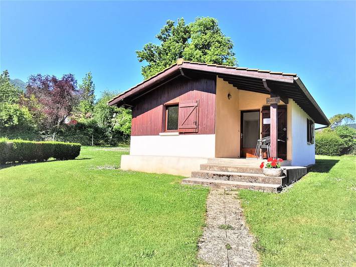 Gîte pour 4 personnes, avec terrasse dans l' Ariège
