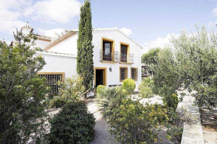 Apartamento para 8 personas, con Balcón además de Terraza y Piscina en Vélez-Blanco