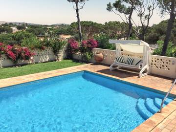 Chalet para 9 personas, con piscina y terraza en Algarve