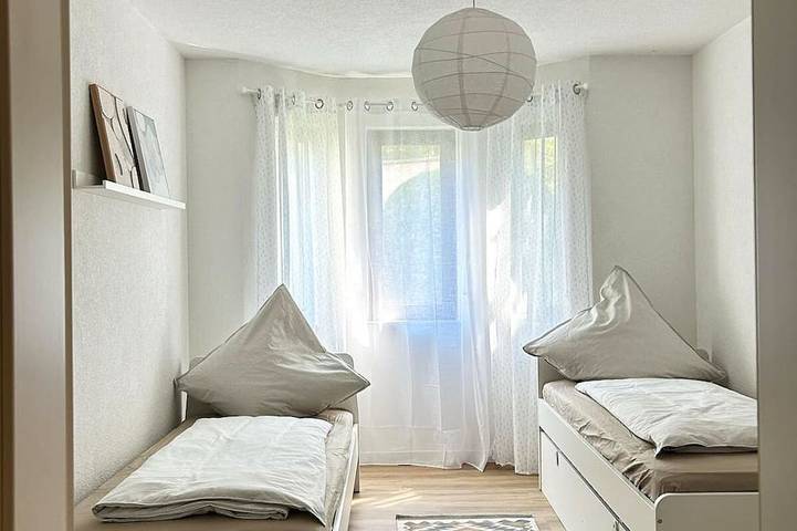 Ganze Wohnung, Stylische 80 m2 Ferienwohnung am Schloss – Ruhig, Zentral & Familienfreundlich! in Bruchsal, Kraichgau