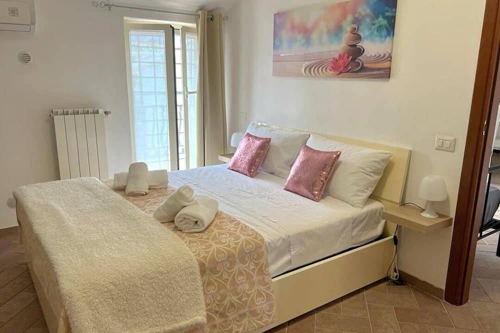 Apartamento entero, Mary's house apartment 950 mt station for Rome in Anguillara Sabazia, Lago de Bracciano