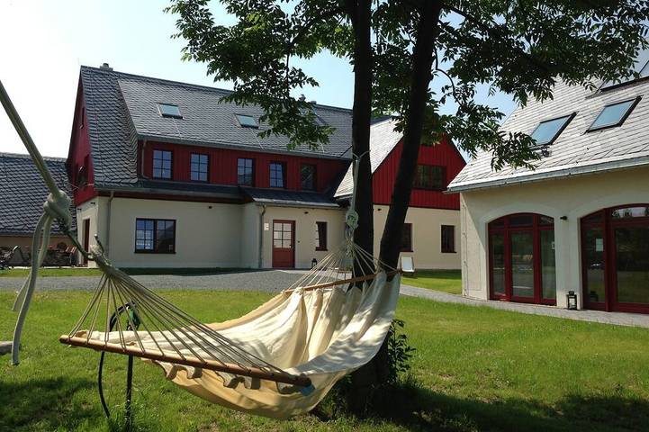 Ferienhaus für 27 Personen, mit Sauna und Garten - 1