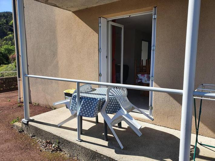 Gîte pour 4 personnes, avec vue et jardin dans Neyrac les Bains - 4