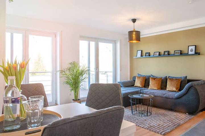 Ferienwohnung für 2 Personen, mit Balkon und Garten