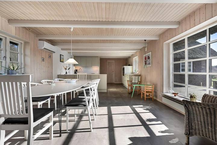 Großes Ferienhaus nahe am Nordseestrand – Extra Freizeitraum mit Kicker, Poolbillard und Bar! in Ulfborg, Holstebro und Umgebung