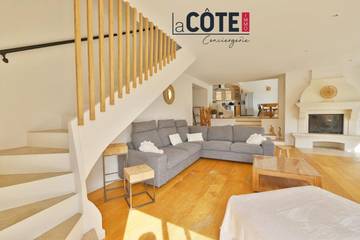 Villa pour 11 personnes, avec balcon ainsi que vue et piscine à Sausset-les-Pins