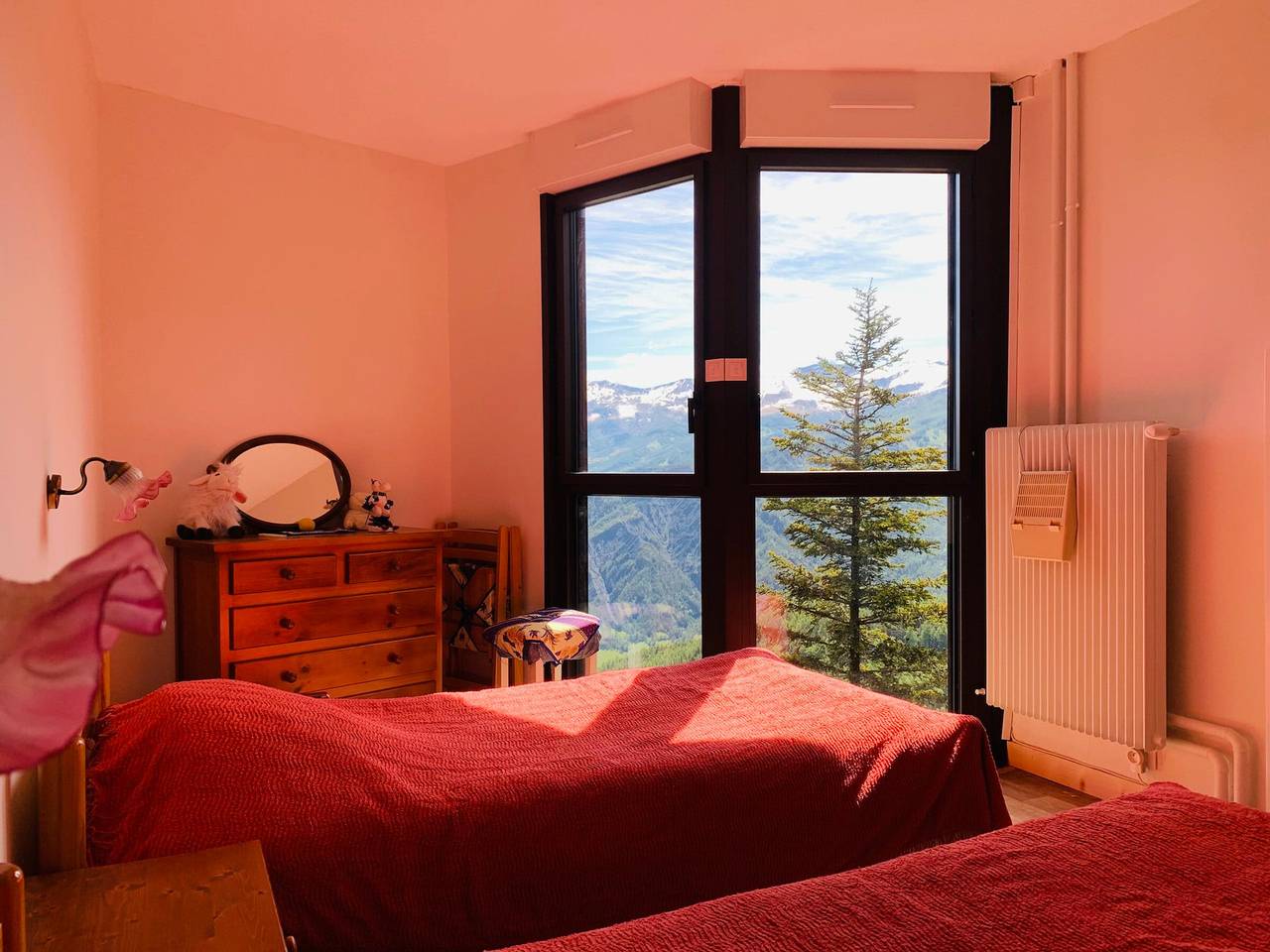 Apartamento entero, Apartamento en Pra-Loup 1600, 6 personas, cómodo y espacioso, a 40m de las pistas in Pra-Loup, Uvernet-Fours