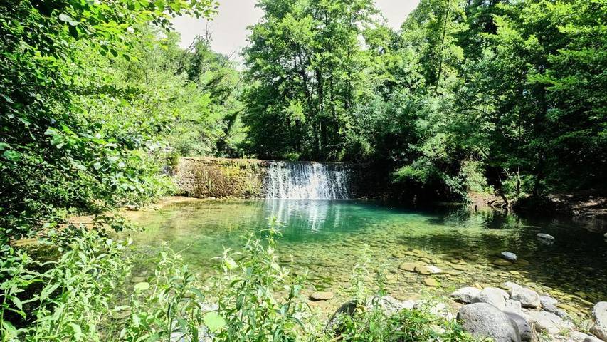 Location de vacances pour 6 personnes, avec piscine à Lussas - 3