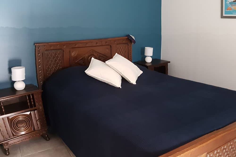 La maison aux Hortensias, 1km from the beach and close to the Sillon de Talbert. in Pleubian, Rosa Granitküste