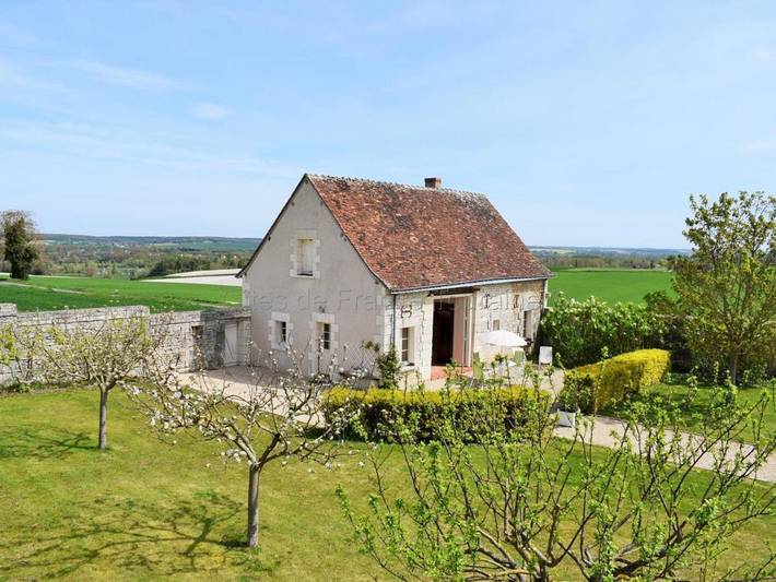 Gîte pour 4 personnes, avec jardin et terrasse à Parçay-sur-Vienne