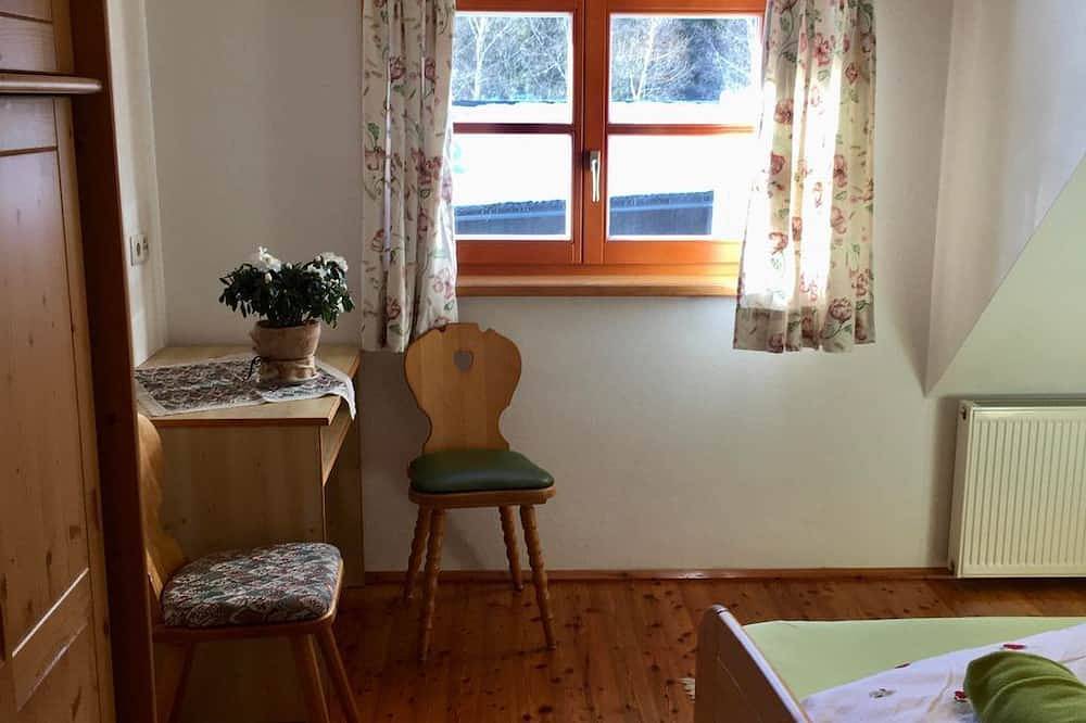 Kalkbergzimmer - Bio-Bauernhof Anawander in Mariahof, Murau (Kreischberg)