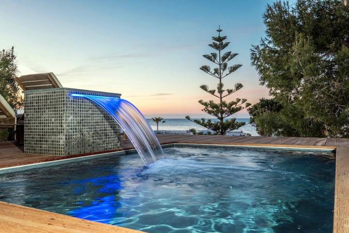 Ferienhaus für 11 Personen, mit Balkon und Terrasse sowie Garten und Pool