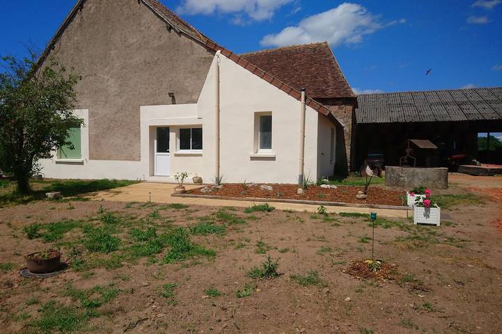 Agriturismo pour 4 personnes, avec jardin dans Allier