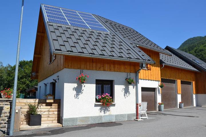 Gîte pour 8 personnes, avec terrasse, animaux acceptés