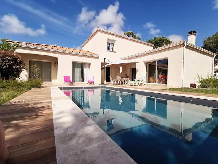 Chalet para 7 personas, con jardín y piscina - 1
