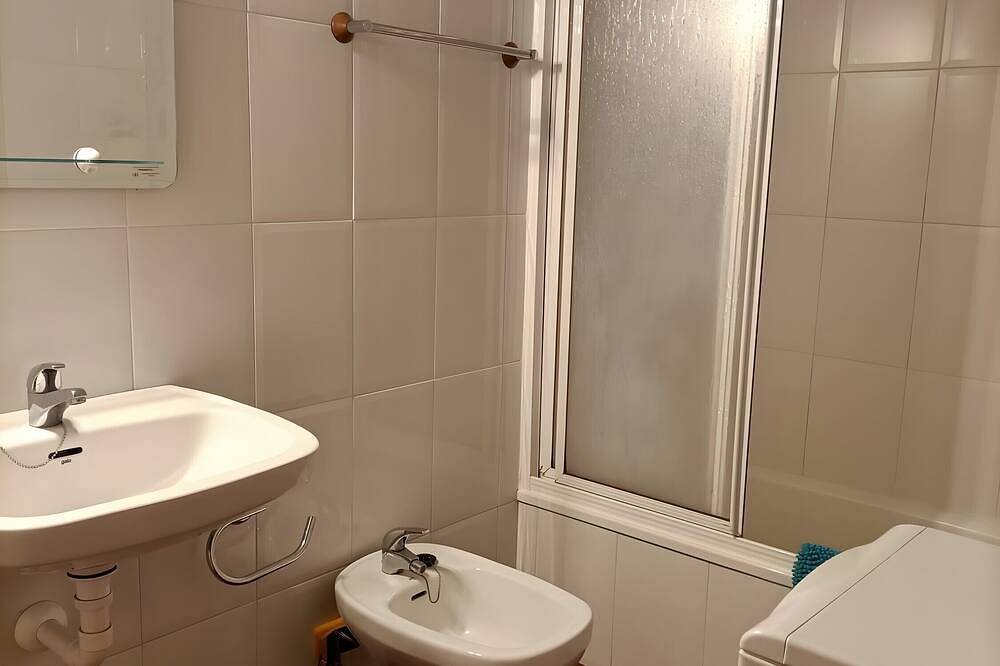 Holiday Home 'Casa La Canela' with Shared Pool, Shared Garden and Wi-Fi in La Trinchera, La Gomera