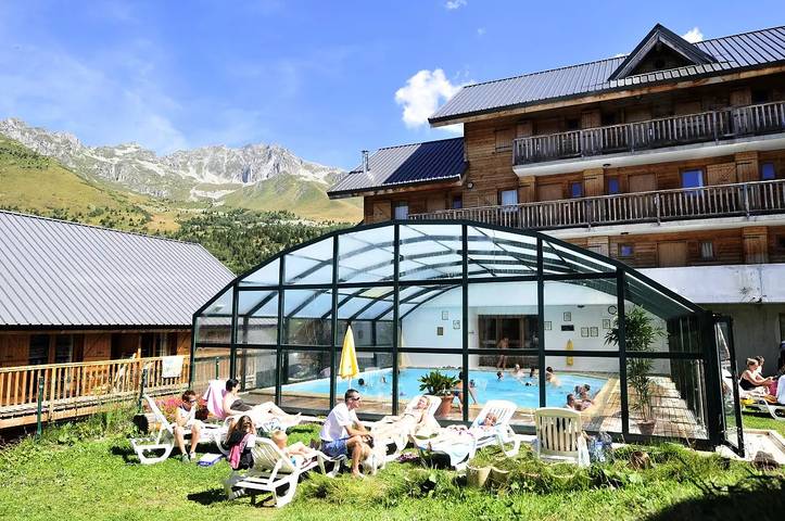 Chalet pour 7 personnes, avec piscine et sauna, animaux acceptés en Savoie - 4