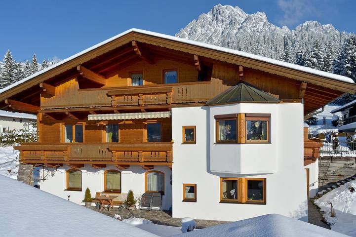 Ferienwohnung für 4 Personen, mit Balkon und Terrasse sowie Garten in Ellmau - 2
