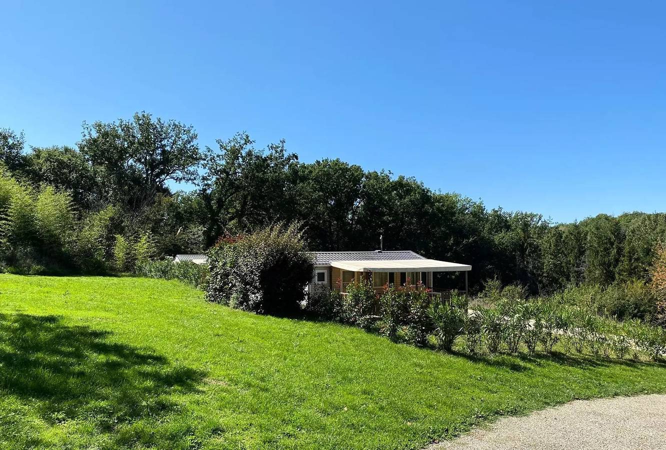 Teen - 2 Schlafzimmer - ohne Toilette 4 Personen in Montricoux, Quercy