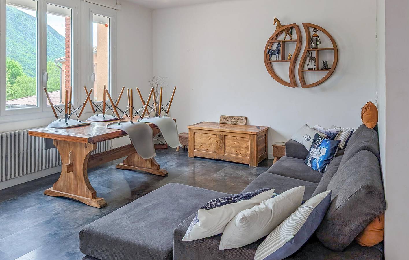 Appartement de charme avec jardin et garage, WiFi - Parfait pour la pêche ! in Bellaffaire, Région de Forcalquier