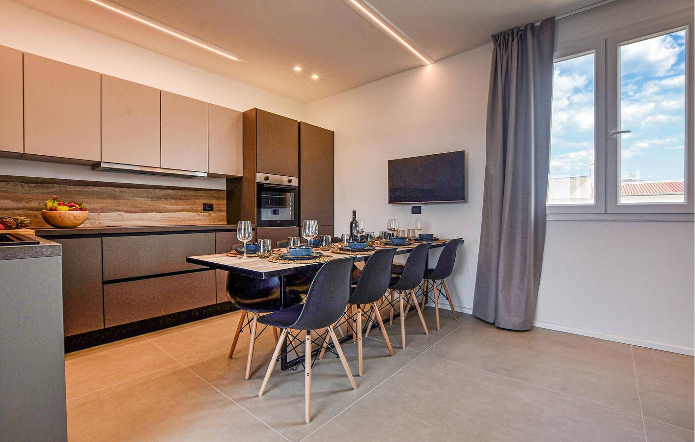 Ganze Ferienwohnung, Riverside Rückzugsort: A/C, Terrasse, Küche, Parkplatz in Trappeto, Palermo Provinz