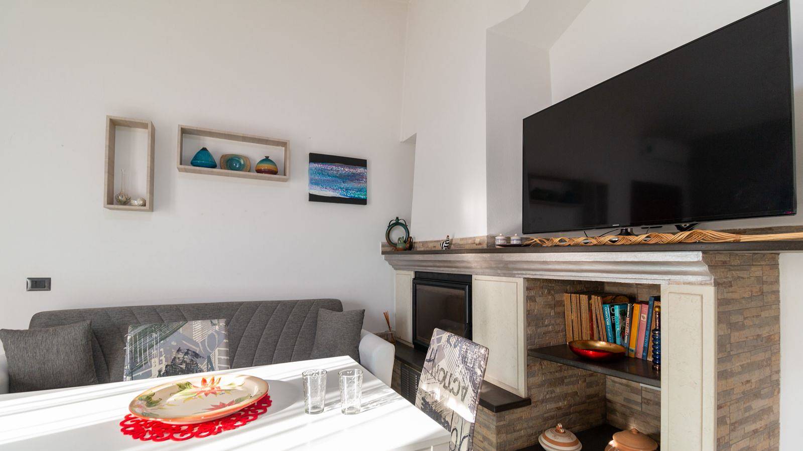Entire apartment, Mameli Apartment in Nurachi, Stagno di Càbras