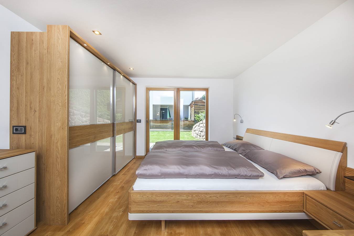 Entire apartment, Apartment Avea App 2 with Mountain View & Garden in Tschöfas, Lajen