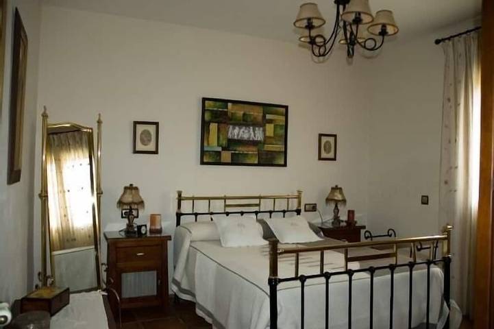 Gîte pour 8 personnes, avec terrasse et jardin à Carcabuey - 2