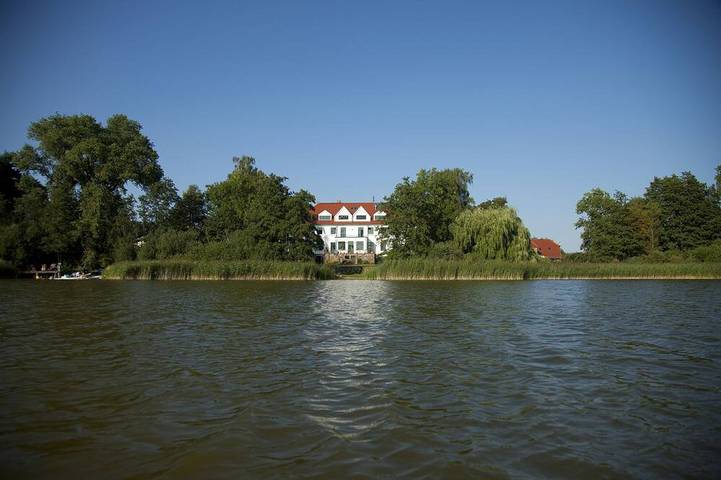 Ganze Wohnung, Ferien am Schloss - Bade- und Kreativurlaub in Duckwitz - Wohnung 1 in Behren-Lübchin, Mecklenburgische Ostseeküste