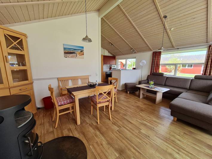 Ferienhaus für 4 Personen, mit Terrasse und Garten sowie Sauna in Presen - 3